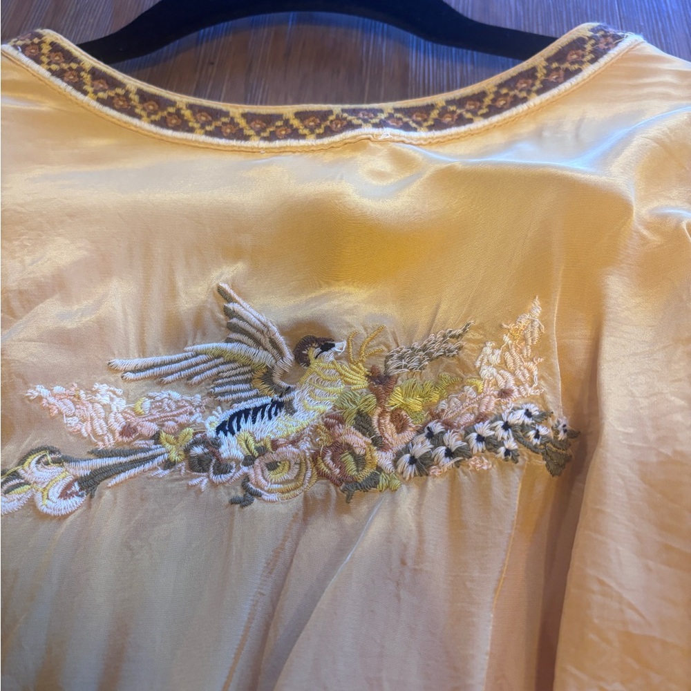 Sundance Golden Hopes Tunic embroidered bird top. - Picture 4 of 10
